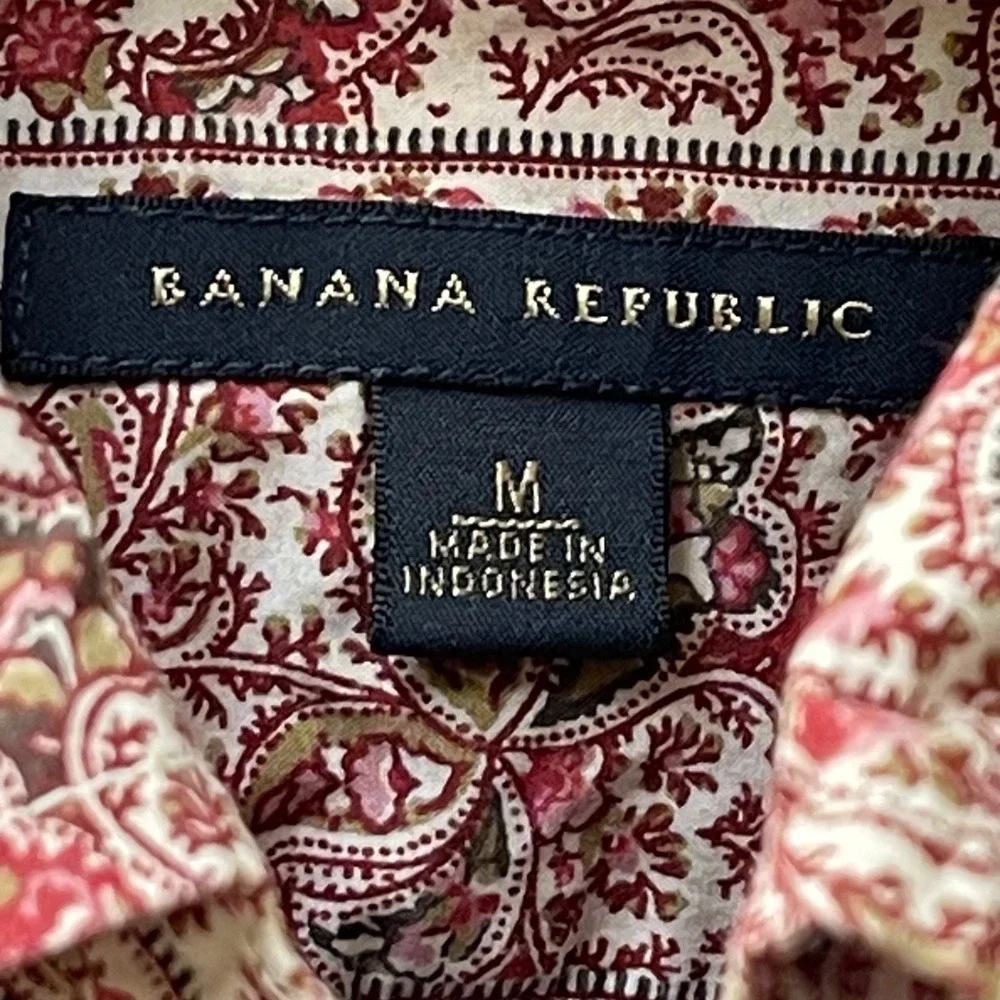 Vintage Banana Republic Men's Medium Red Paisley Striped Cotton Button Up Preppy